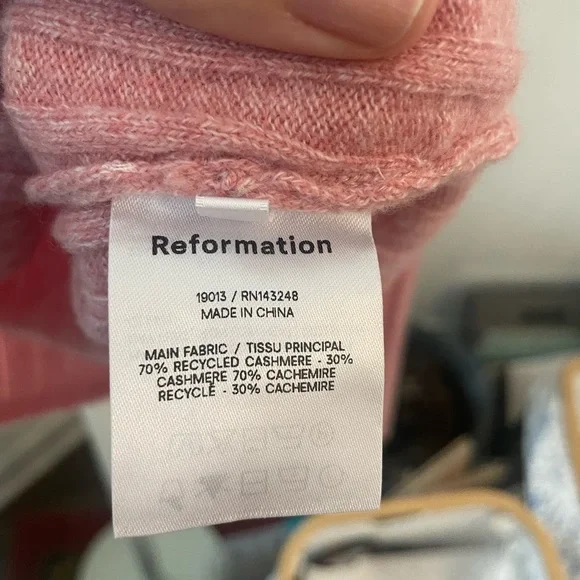 Like New: Reformation: cropped ballet-core cashmere - Picture 7 of 8